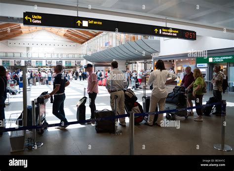 Aeroporto di venezia marco polo immagini e fotografie stock ad alta ...