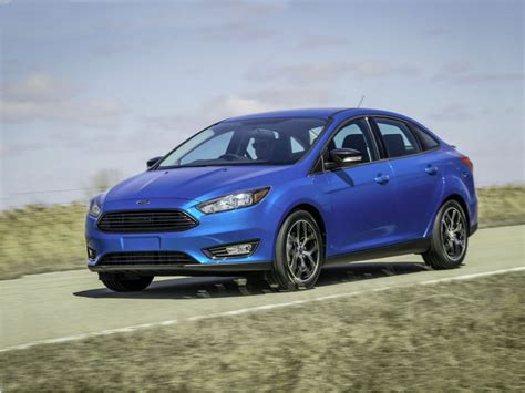 2015 Ford Focus Sedan Review