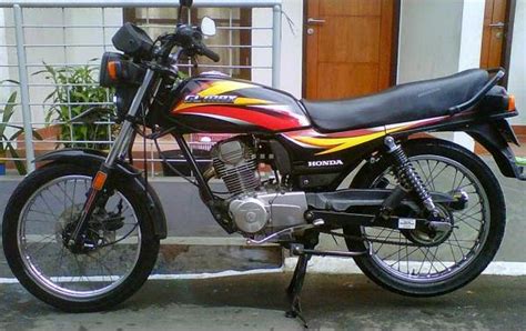 Spesifikasi Honda GL Max Neotech Si Bandel Irit Nan Tangguh Motor Tuo