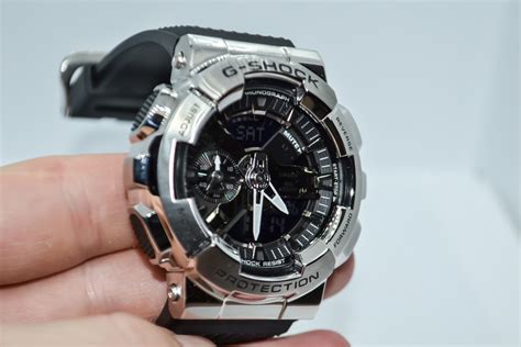 Review Đồng Hồ Casio G Shock GM 110 1A vỏ kim loại Thông tin đồng hồ