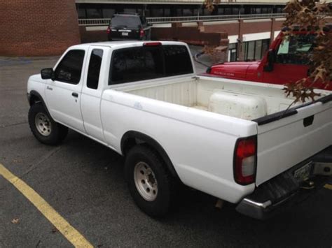 Purchase used Nissan Frontier XE Extended Cab in Anaheim, California ...