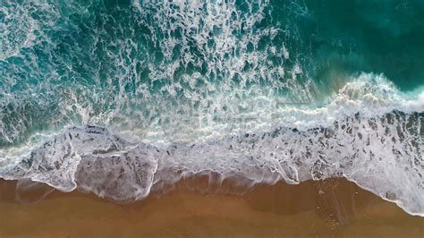 海浪沙滩海浪拍打沙滩航拍旅拍素材潮汐3840x2160高清视频素材下载编号5684627实拍视频光厂vj师网