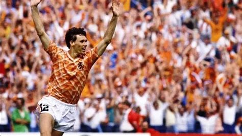 Marco Van Basten The Swan Of Utrecht Best Goals Ballon D Or Winner