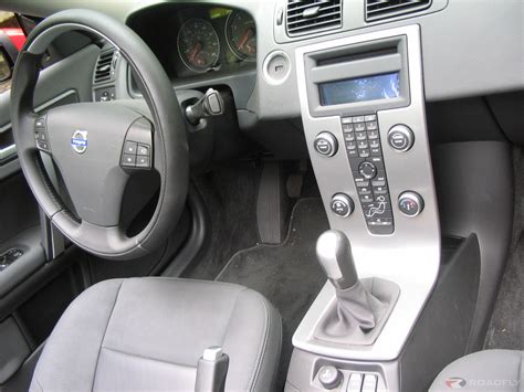 VOLVO C70 - volvo-c70_interior_0.jpg