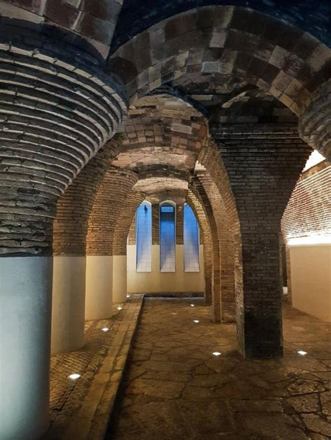 Palau Güell: Best Tips For Visiting In 2 & Daniela Santos Araújo