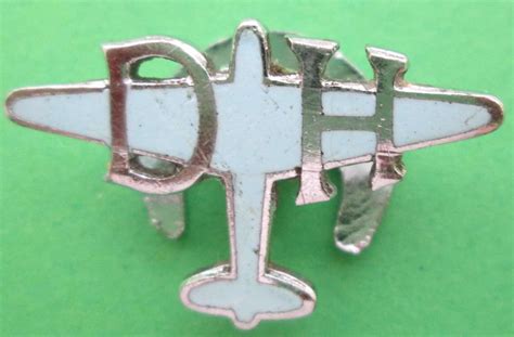 A Wwii Period De Havilland Lapel Badge In Other Raf Badges