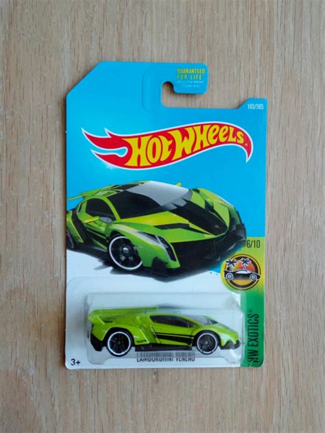 Hot Wheels Lamborghini Veneno Blue Lamborghini