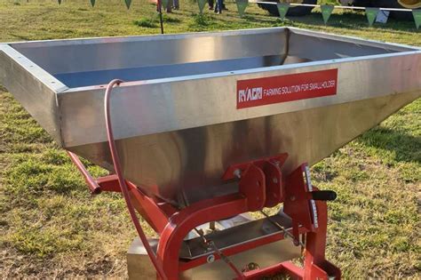 2020 New 600l Stainless Steal Fertilizer Spreader 3 Point Spreaders Spreaders For Sale In