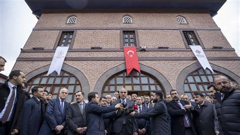 Tarihi Zincirli Camii Ibadete A Ld Trt Haber Foto Galeri