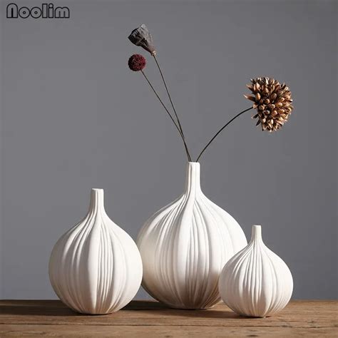 Noolim Zakka Antique Simple Vase Garlic Shape Ceramic Vase Tabletop