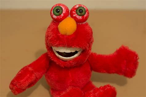 Your buddy Elmo! : r/creepy