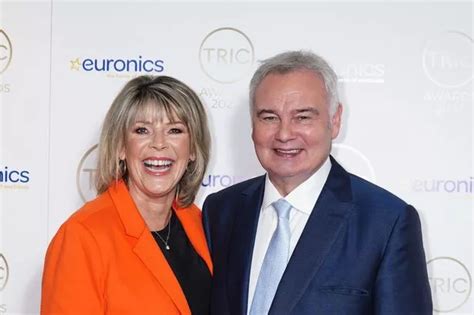 Eamonn Holmes Furious At Estranged Wife Ruth Langsford S Petty