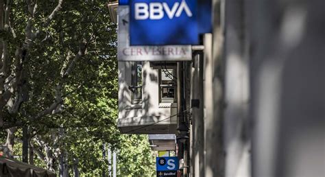 Bbva Lanza Una Opa Hostil Sobre Sabadell