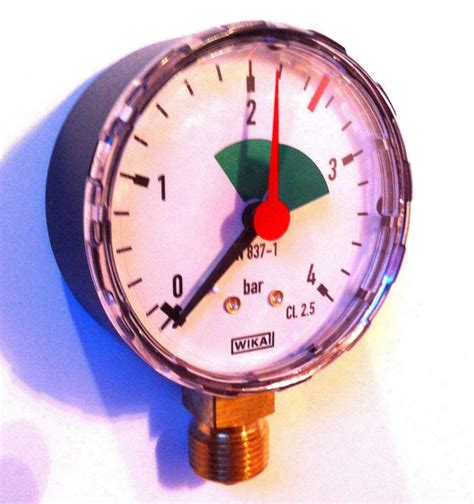 Manometer 3 8 Wika Anschluss Unten Radial 0 4 Bar Hei