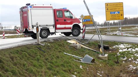 Sechs Verletzte Bei Schwerem Unfall In Leppersdorf BMW Und Ford