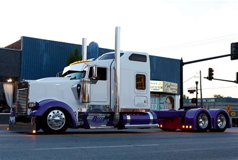 Wallpaper Trucks Kenworth - WallpaperSafari