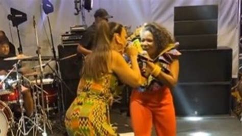 Ivete Sangalo Faz Participa O Em Primeiro Show De Margareth Menezes Em