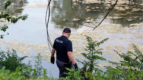 Rovigo Trovato Il Cadavere Di Una Donna In Un Borsone