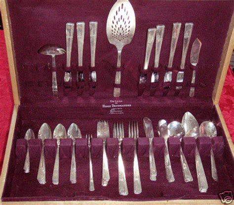 Oneida Silver Prestige Plate Flatware Set Grenoble