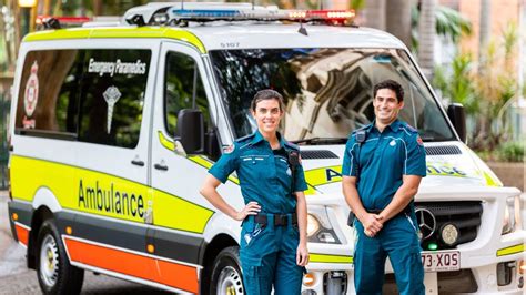 Meet Queensland Paramedics Harriet Coxon And Nick Groves Youtube