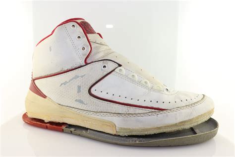 Jordan Brand 1986 OG Air Jordan 2 "White/Red" Size 10 | Grailed