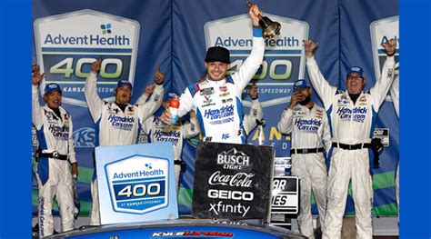 Kyle Larson Beats Chris Buescher At Kansas In Closest Nascar Finish Ever