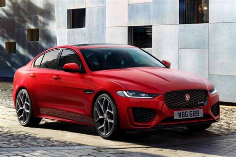 2020 Jaguar Xe Sedan Pictures