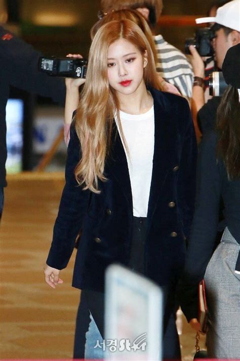 Blackpink Airport Photos At Gimpo Off To Japan October