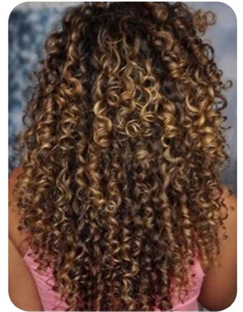 Pin De Mu Em Curly Hair Don T Care Cabelo Crespo Mechas Cabelo