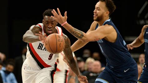 Lillard Scores 32 Points Trail Blazers Beat Grizzlies