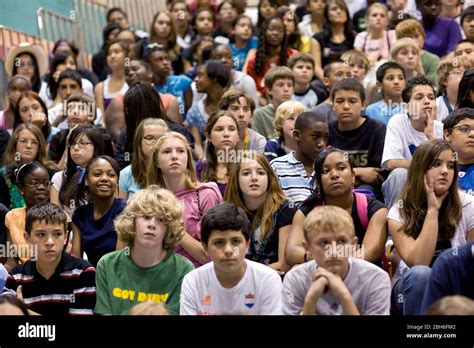 Pflugerville Texas Usa June 2 2008 Junior High School Students At