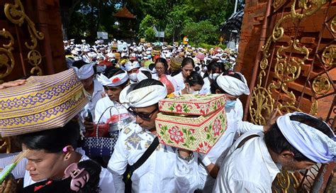 Kenapa Bali Satu Satunya Daerah Hindu Di Indonesia Begini Sejarahnya