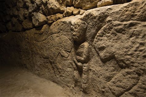 World S Oldest Carving Found And It S A Man Holding His Penis