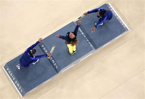 Rebeca Andrade Supera Simone Biles E Fica A Medalha De Ouro Na