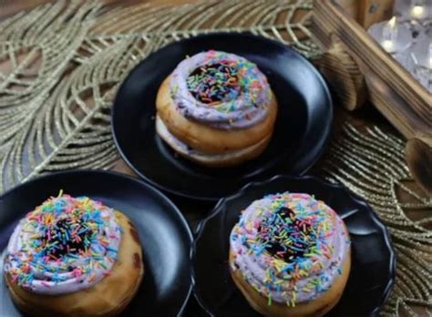 Blueberry Doughnut At ₹ 60piece Donut In New Delhi Id 2853953813288
