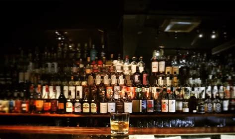 台北9家威士忌酒吧推薦！想品嚐、學習whisky，選這幾間也能無經驗輕鬆踏入台北、威士忌酒吧、whisky Bar、sneak Peek