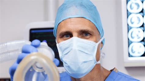 CRNA vs Anesthesiologist: What’s the Difference?