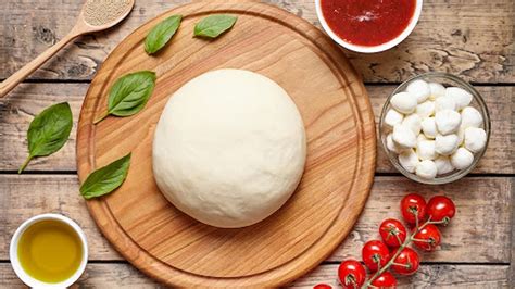 Prepara La Auténtica Masa De Pizza Italiana En Pocos Minutos Mui Kitchen Al Horno