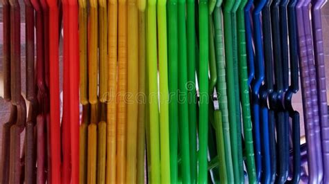 Cores Do Arco Ris Por Ordem Foto De Stock Imagem De Sunlight Roupa