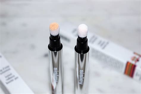 Sisley Stylo Lumiere Highlighter Concealer Pen Review & Swatches