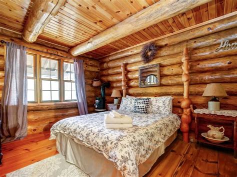 Relaxing And Private Waterfront Log Cabin Battersea Updated Prices 2025