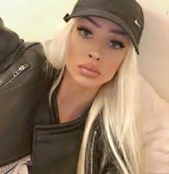 Kayla Kiss All Hairstyles Blonde Beauty Hot Blondes