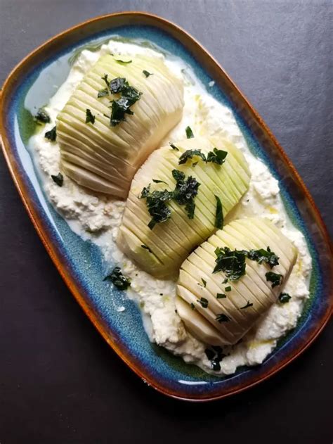 Hasselback Butternut Kürbis aus dem Ofen