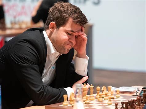 Five Time World Champion Magnus Carlsen Resigns After One Move Against