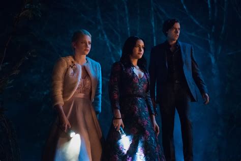 Riverdale Season 3 Episode 22 Preview Finale Photos Plot And Trailer