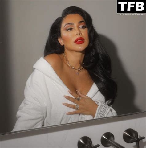 Huda Kattan Huda Nude Leaks Photo 70 Thefappening