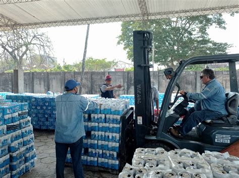 Aduana Destruye Toneladas De Bebidas Alcoh Licas Que Ingresaron