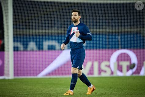 VIDEO Lionel Messi Son célèbre garde du corps rentre sur le terrain