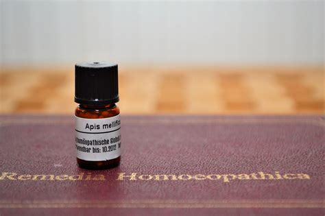 Halsschmerzen Halsentzündungen mit Homöopathie behandeln