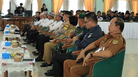 Wakil Bupati Gunung Mas Hadiri Rapat Rekapitulasi Hasil Penghitungan